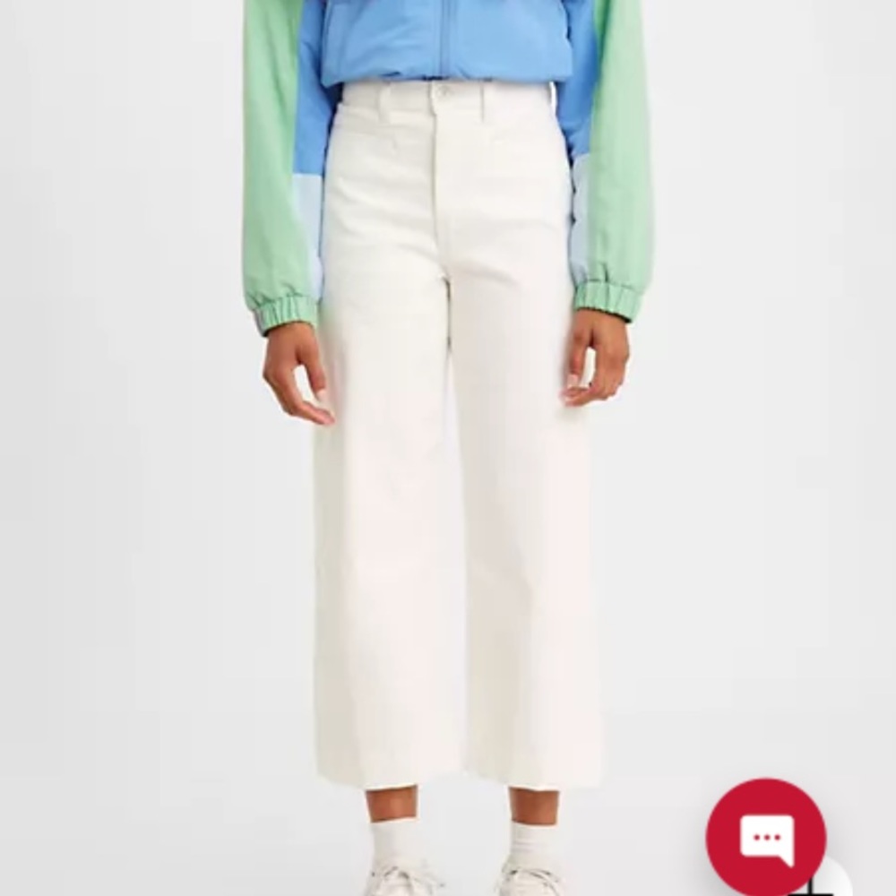 NWT Levi ribcage wide leg crop